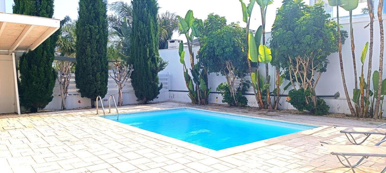 Colonial Villa 32 Pervolia Exterior foto